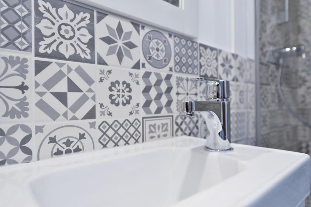 Le Petit Bateau - New Cosy/charming Studio/mezzanine For 3 - Ac/wifi Apartment