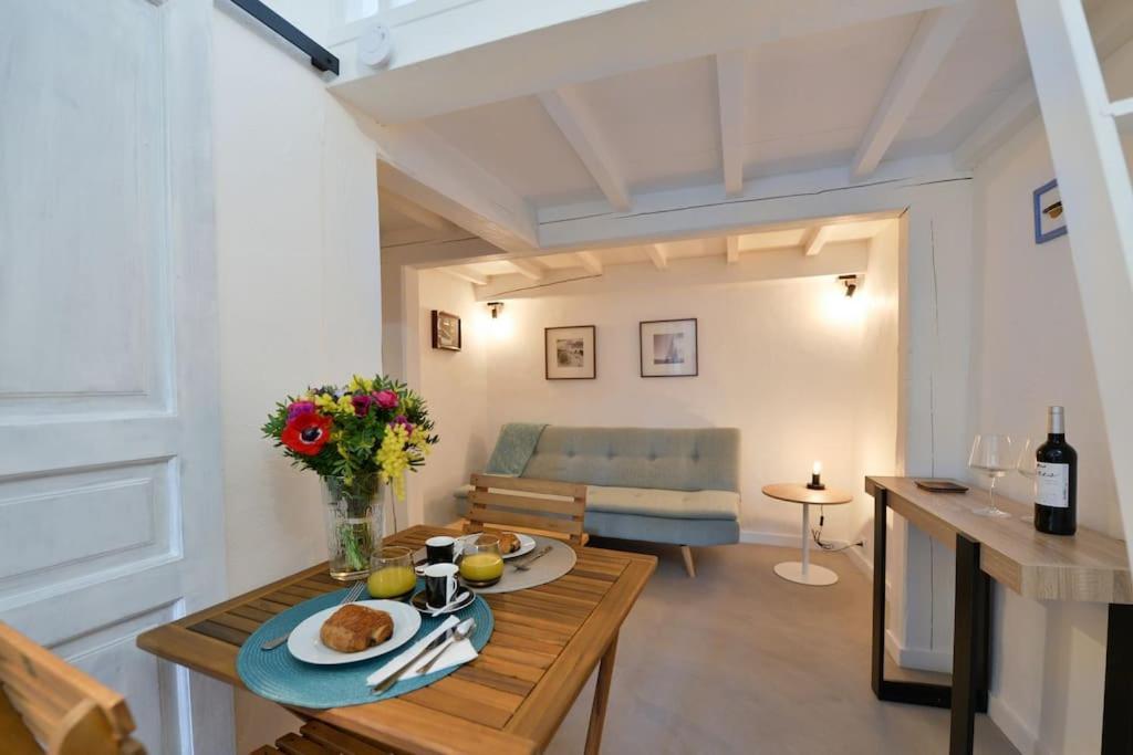 Le Petit Bateau - New Cosy/charming Studio/mezzanine For 3 - Ac/wifi Antibes