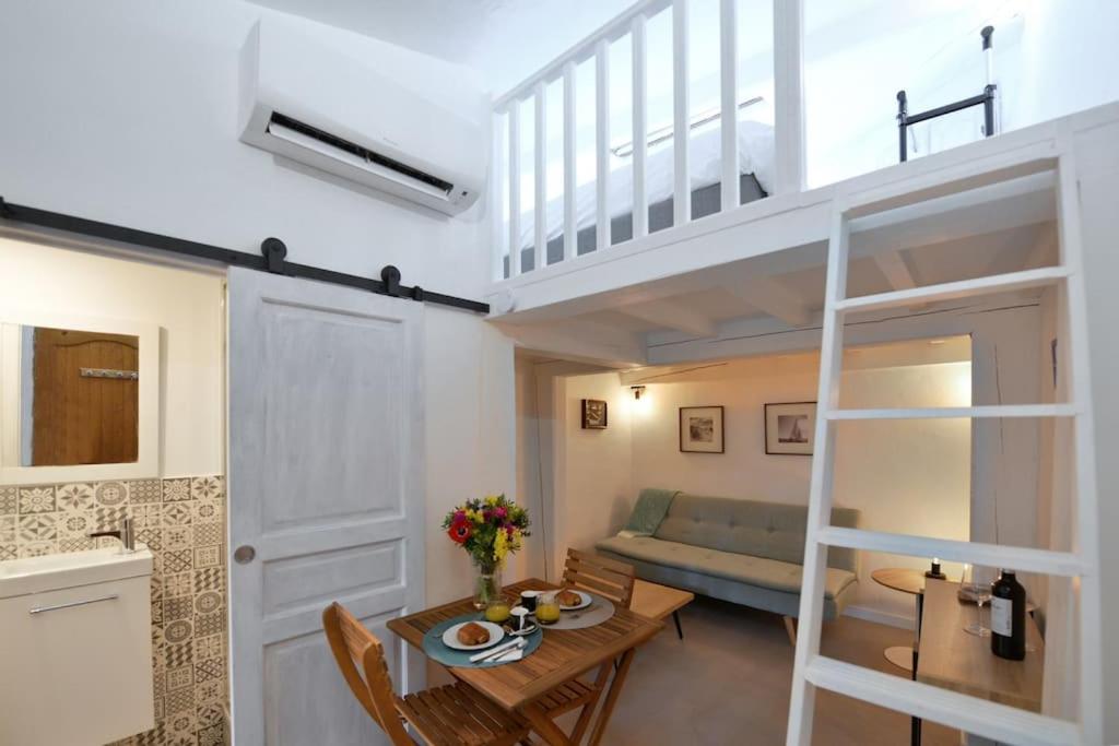 Apartment Le Petit Bateau - New Cosy/charming Studio/mezzanine For 3 - Ac/wifi