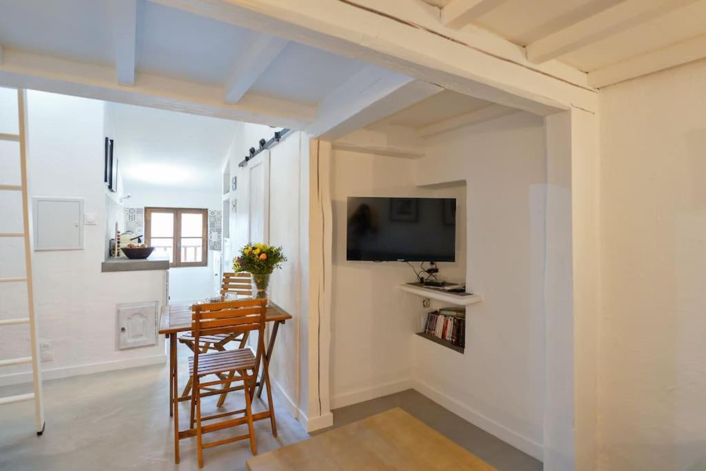 Le Petit Bateau - New Cosy/charming Studio/mezzanine For 3 - Ac/wifi Apartment *