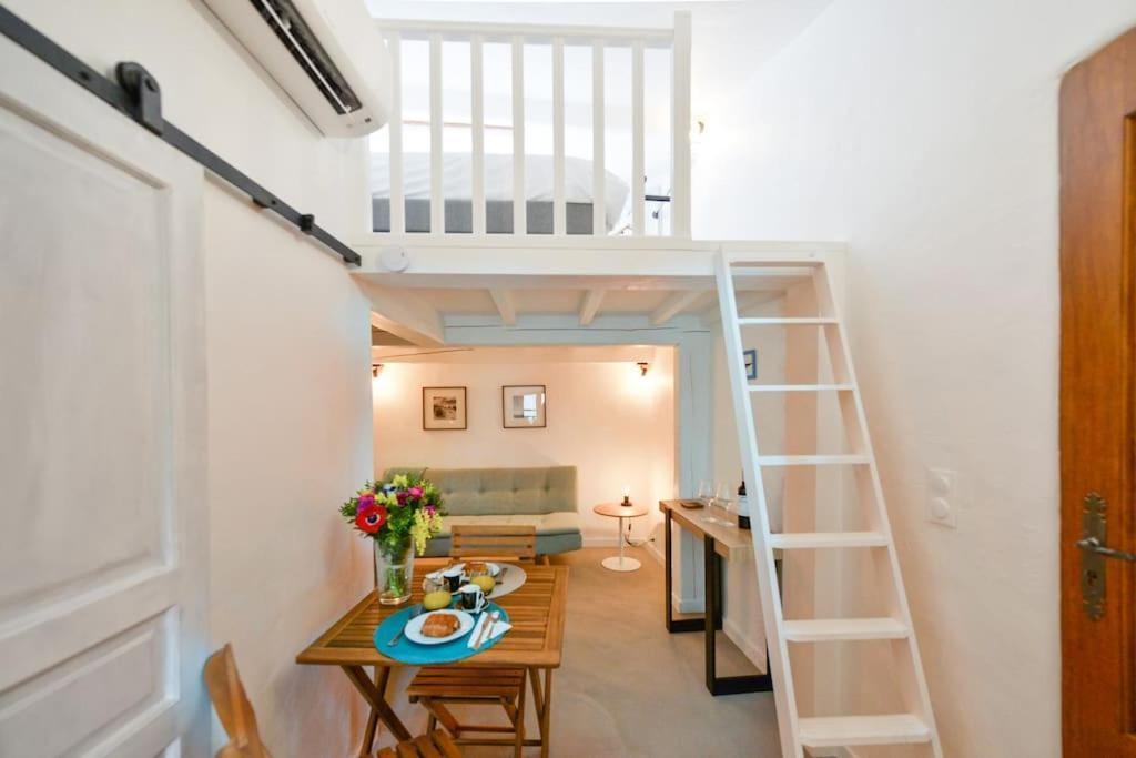 Le Petit Bateau - New Cosy/charming Studio/mezzanine For 3 - Ac/wifi *