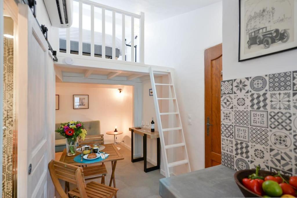 Le Petit Bateau - New Cosy/charming Studio/mezzanine For 3 - Ac/wifi Appartement Antibes